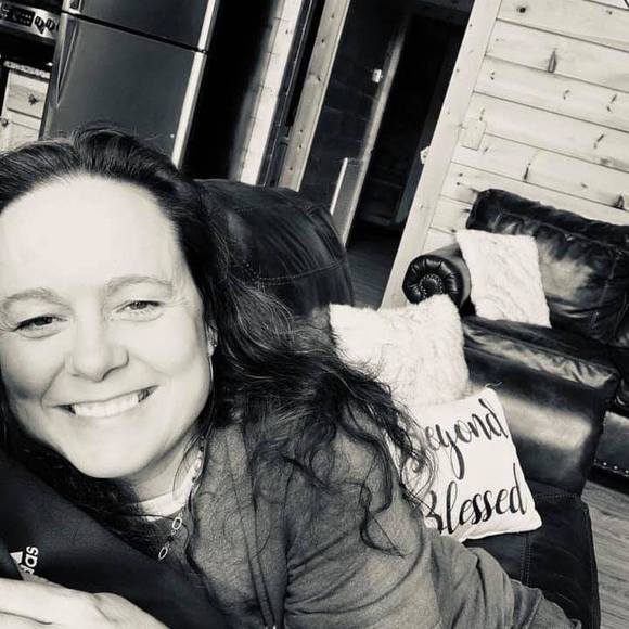 Meet your Posher, Paula - Picture 1 of 1